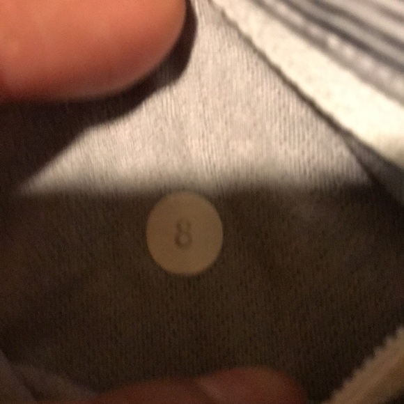 Lululemon - Picture 7 of 7